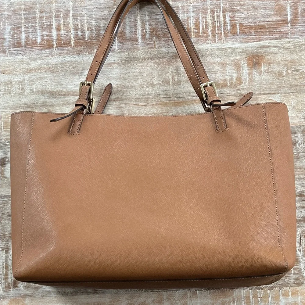 Tory Burch York Buckle Tote - Picture 4 of 15